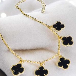 Pulseira 5 trevos Preto folheado à ouro