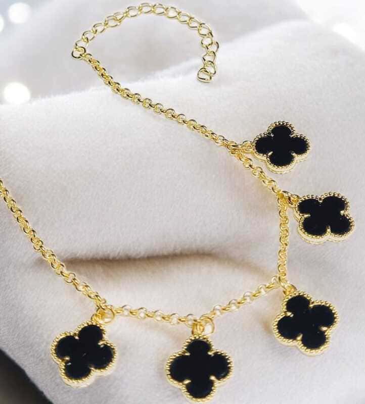 Pulseira 5 trevos Preto folheado à ouro