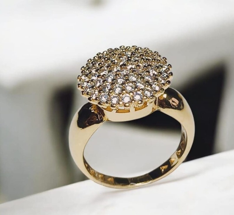 Anel zirconias Max folheado à ouro