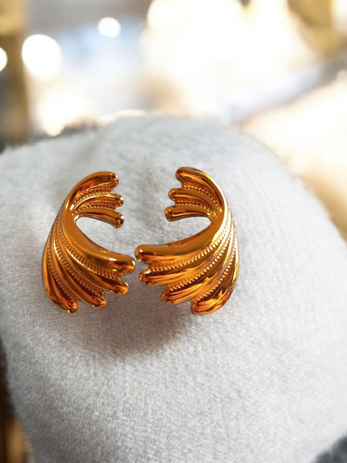 Brinco Concha folheado à ouro