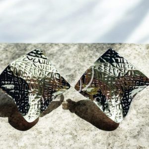 Brinco Quadrado Orgânico folheado à ouro 18 K