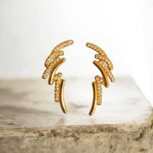 Brinco Raio de Sol com zircônias Folheado a Ouro