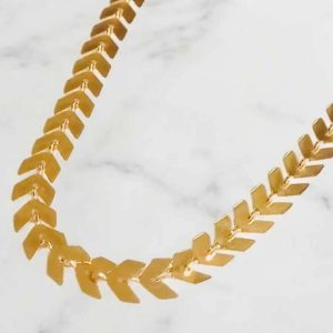 Colar estilo Chocker Escama de Peixe folheado à ouro