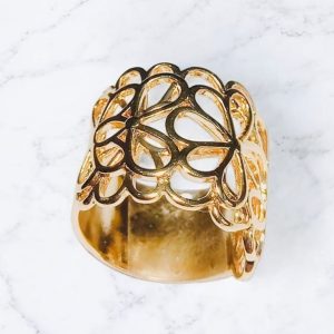 Anel Flor vazada folheada à ouro