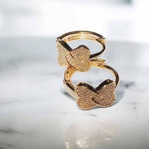 Brinco argola laço pequeno folheado à ouro