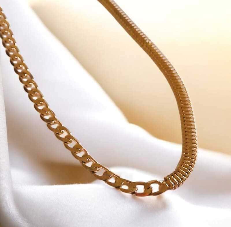 Colar dupla corrente folheado à ouro