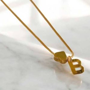Corrente com a Letra B folheado à ouro