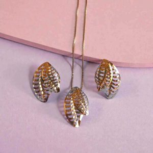 Conjunto de folhas folheado à ouro