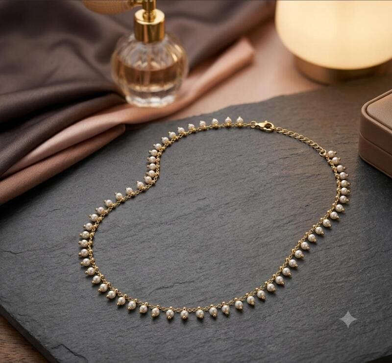 Colar chocker micro pérolas